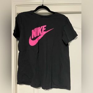 Medium Nike shirt